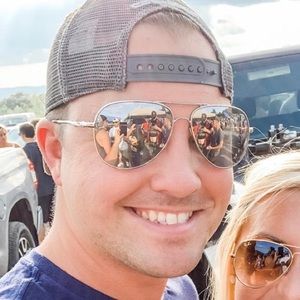 Meet your Posher, Corey